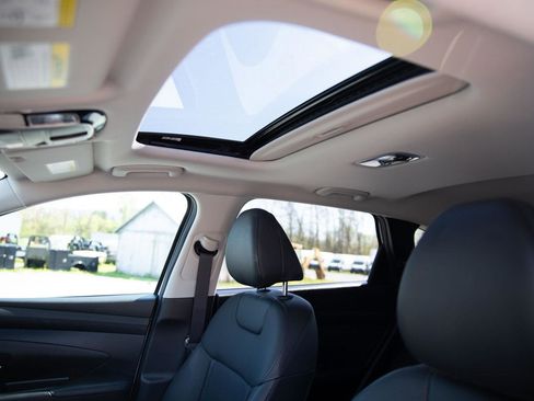 Used 2025 Hyundai Tucson SEL image 12