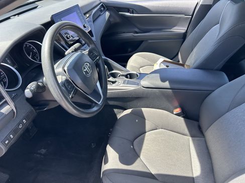 Used 2024 Toyota Camry LE image 10