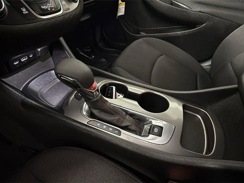 Certified 2025 Chevrolet Malibu RS image 21