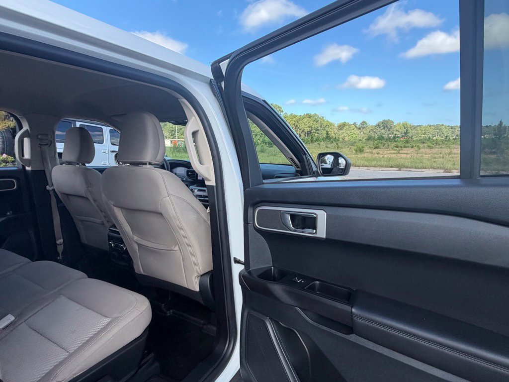 Used 2021 Ford Explorer 4WD image 46