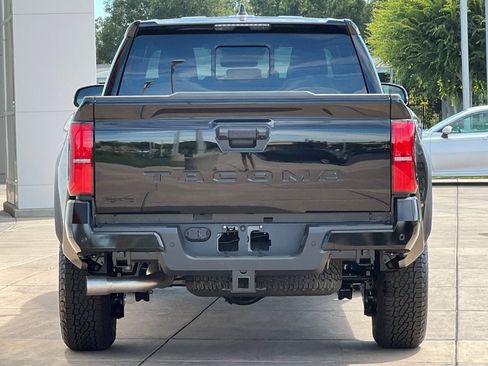 New 2026 Toyota Tacoma TRD Off-Road AWD/4WD image 5