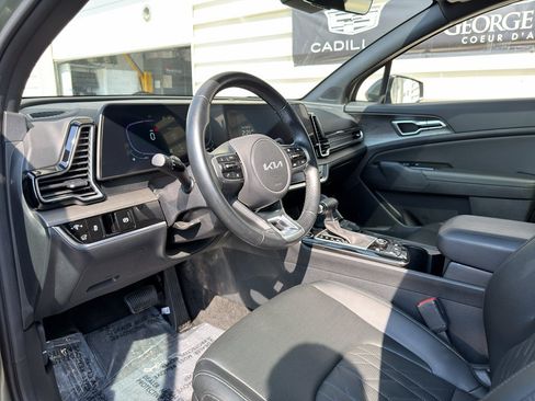 Used 2025 Kia Sportage X-Line w/ Premium Package AWD/4WD image 9