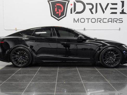 Used 2022 Tesla Model S Plaid image 11