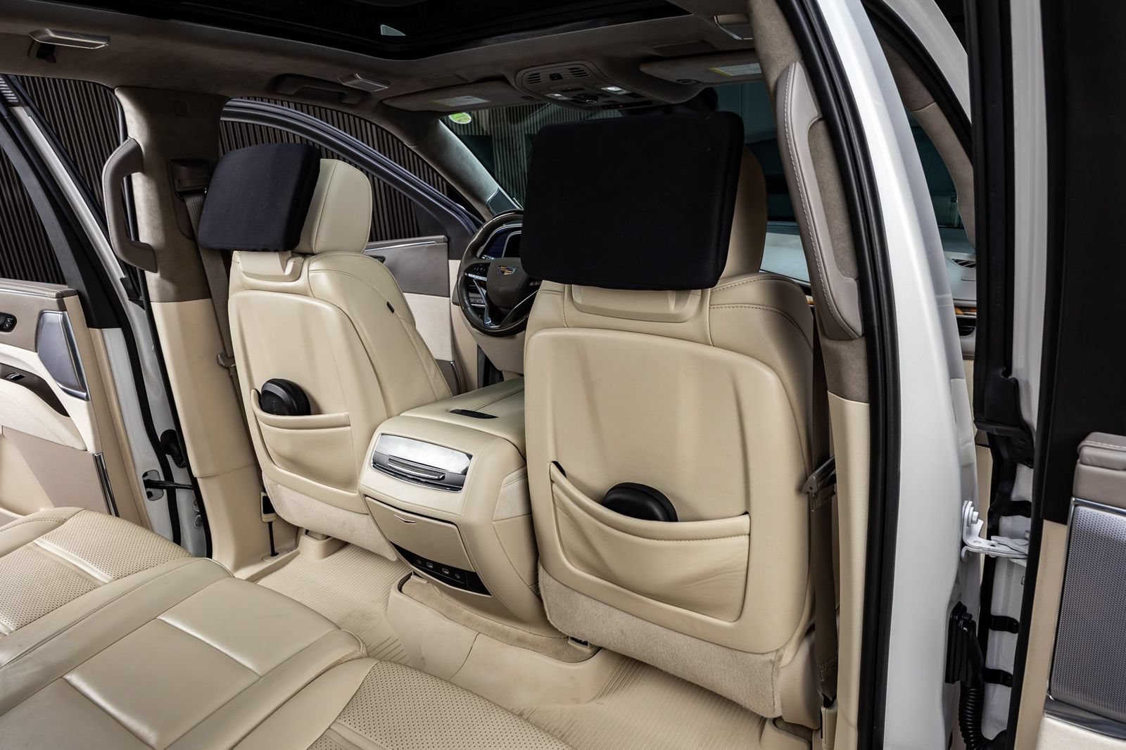Used 2022 Cadillac Escalade Sport Platinum AWD/4WD image 29