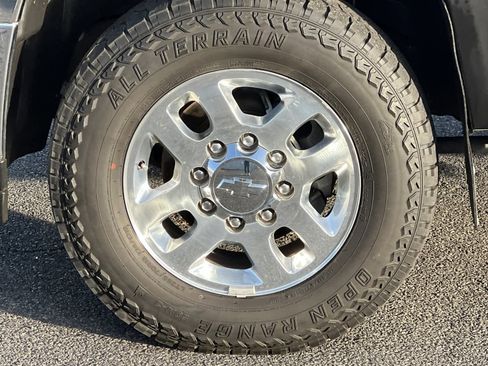 Used 2013 Chevrolet Silverado 2500 LT w/ Suspension Package, Off-Road image 23