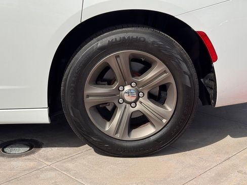 Used 2023 Dodge Charger SXT image 10