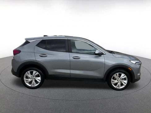Used 2025 Buick Encore GX Preferred image 16