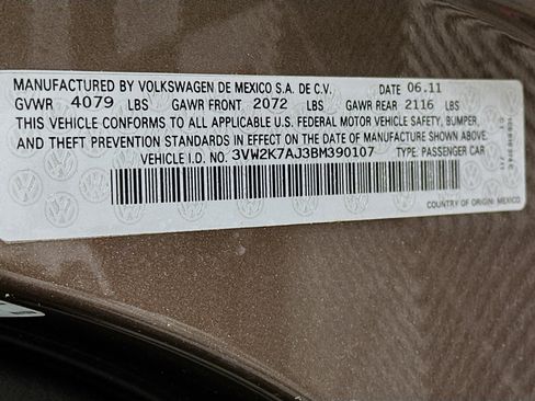 Used 2011 Volkswagen Jetta Sedan FWD image 12