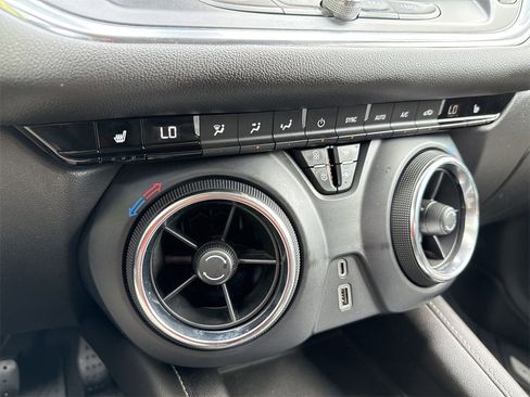 Certified 2023 Chevrolet Blazer LT image 18