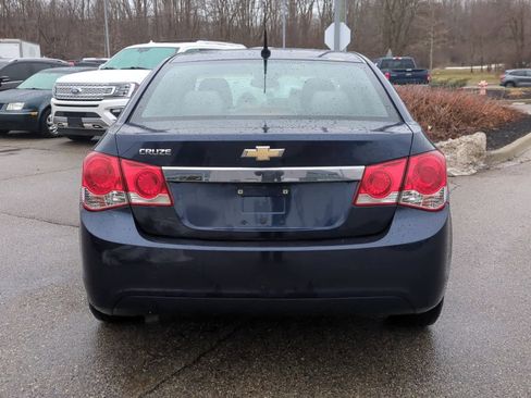 Used 2011 Chevrolet Cruze LS image 7