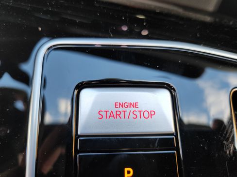 New 2025 Volkswagen GTI SE image 33