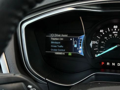 Used 2018 Ford Fusion SE w/ Equipment Group 602A FWD image 29