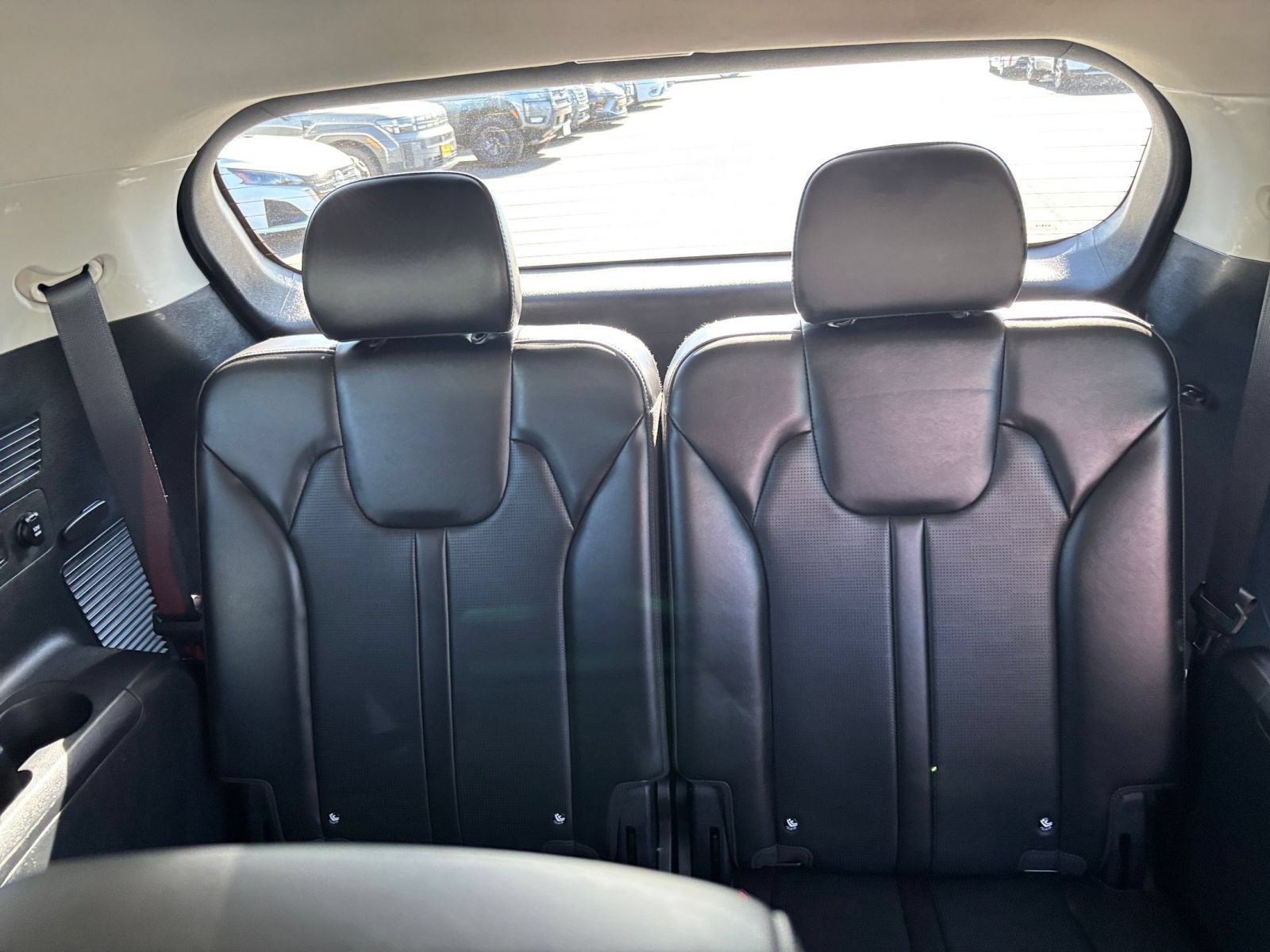 Used 2024 Kia Sorento S AWD/4WD image 29