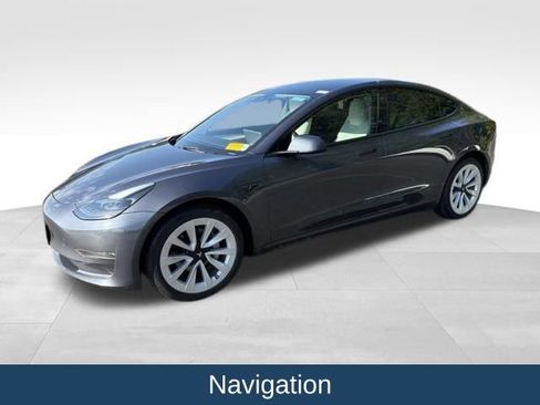 Used 2023 Tesla Model 3 Standard Range RWD image 4