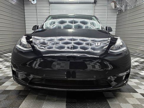 Used 2022 Tesla Model Y Long Range AWD/4WD image 3