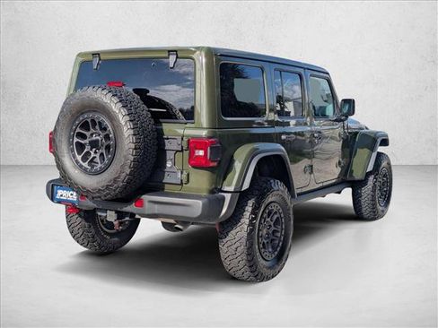 Used 2022 Jeep Wrangler Unlimited Rubicon w/ Xtreme Recon 35" Tire Package AWD/4WD image 5