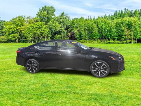 Used 2023 Nissan Altima 2.5 SR AWD/4WD image 1