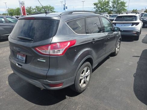 Used 2015 Ford Escape SE w/ Equipment Group 201A FWD image 3