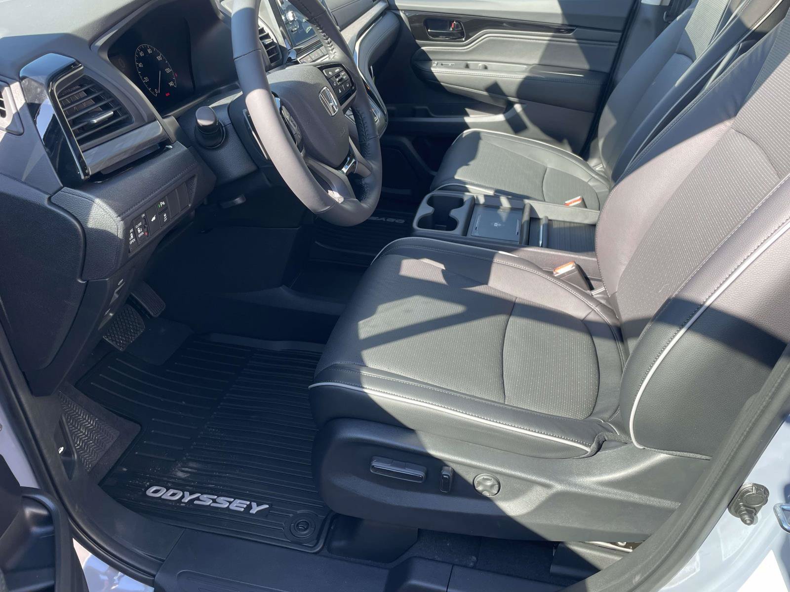 New 2027 Honda Odyssey Elite image 14
