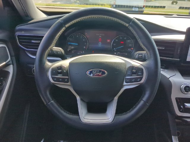Used 2022 Ford Explorer XLT w/ Equipment Group 202A RWD image 29