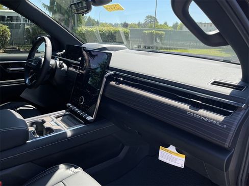 New 2025 GMC Sierra EV Denali image 29