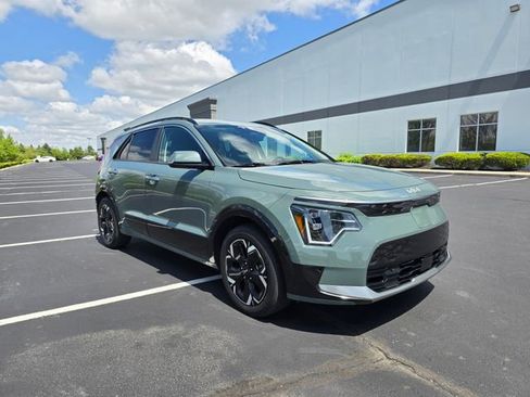 Used 2023 Kia Niro Wave w/ Wave Preserve Package FWD image 60