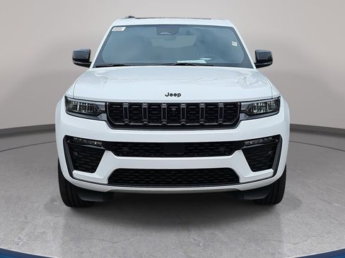 New 2026 Jeep Grand Cherokee L Limited image 2