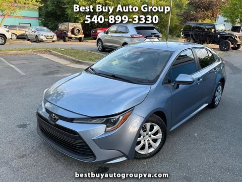 Used 2023 Toyota Corolla LE FWD image 1