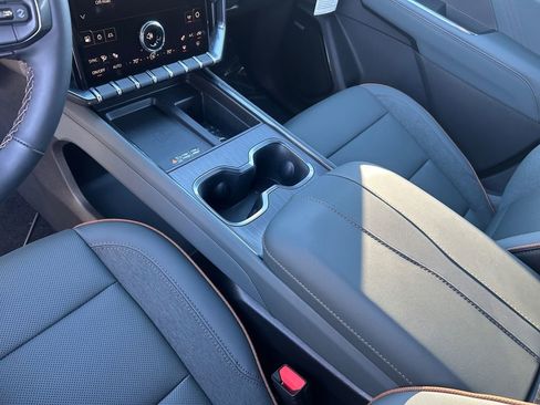 New 2026 GMC Acadia AT4 image 20