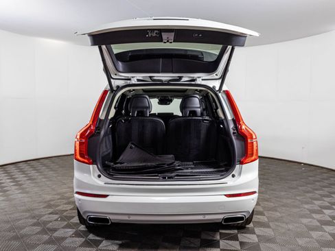 Used 2020 Volvo XC90 T5 Momentum w/ Protection Package AWD/4WD image 42