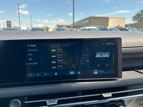 Used 2025 Hyundai Tucson Limited AWD/4WD image 61