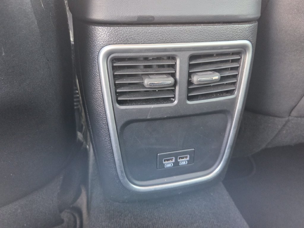Used 2023 Chrysler 300 Touring w/ Sport Appearance Package RWD image 7
