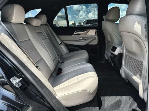 Used 2026 Mercedes-Benz GLE 450e 4MATIC image 19