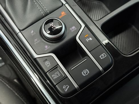 Used 2024 Kia Sorento SX AWD/4WD image 33
