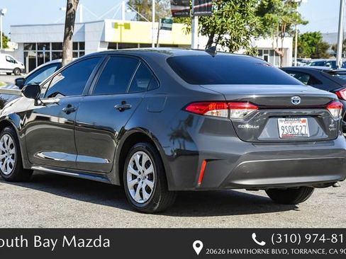 Used 2025 Toyota Corolla LE w/ Carpet Mat Package (TMS) FWD image 6