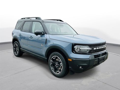 New 2025 Ford Bronco Sport Outer Banks w/ Outer Banks Tech Package+ AWD/4WD image 2