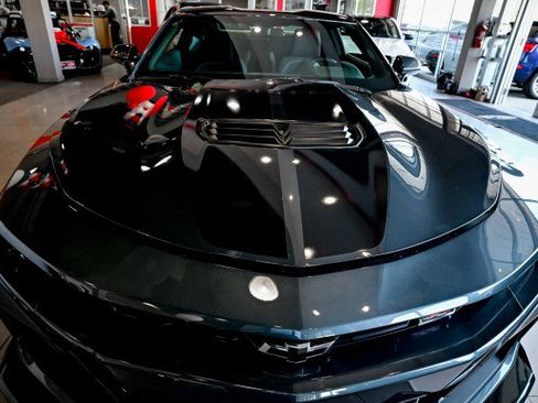 Used 2023 Chevrolet Camaro SS image 45