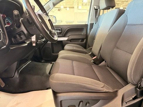Used 2018 Chevrolet Silverado 1500 LT w/ All Star Edition AWD/4WD image 9