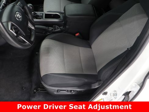 Used 2023 Toyota Tacoma TRD Off-Road w/ Technology Package image 15