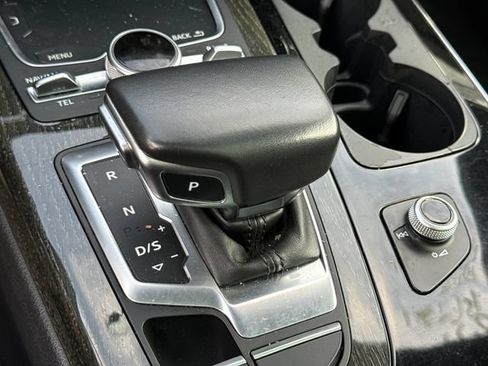 Used 2019 Audi Q7 3.0T Premium Plus w/ Premium Plus Package AWD/4WD image 33