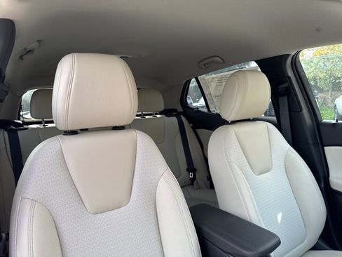 New 2025 Buick Encore GX Preferred image 17