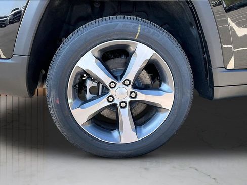 New 2026 Jeep Grand Cherokee L Limited image 38