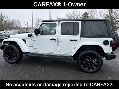 Used 2023 Jeep Wrangler Unlimited Sahara w/ Cold Weather Group AWD/4WD image 2