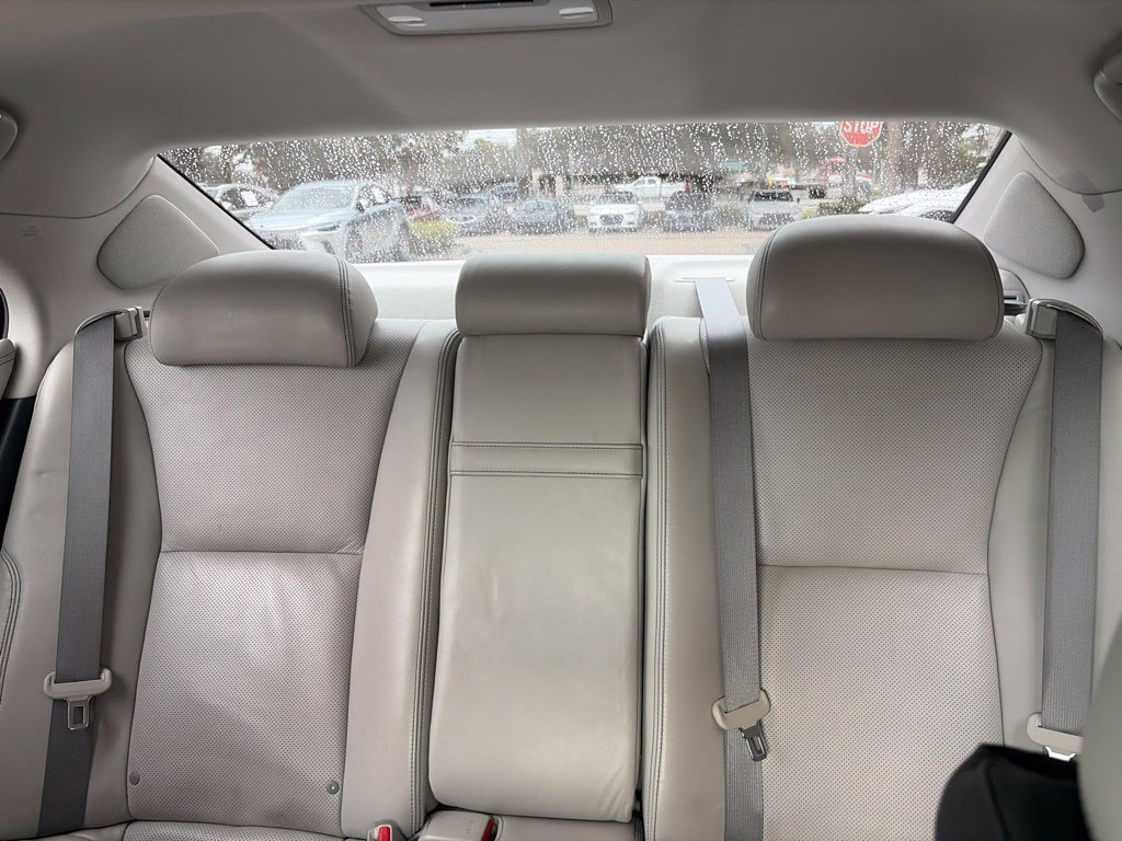 Used 2014 Lexus LS 460 AWD w/ Comfort Package image 16