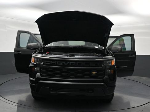 Used 2022 Chevrolet Silverado 1500 Custom RWD image 40