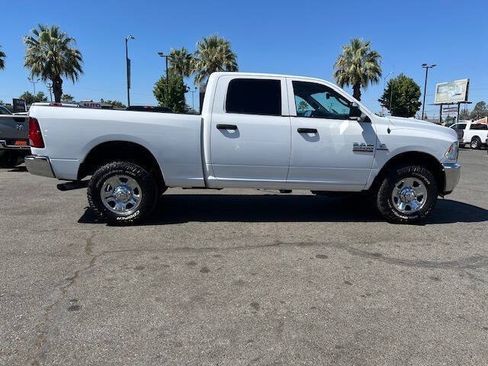 Used 2014 RAM 3500 Tradesman w/ Chrome Appearance Group AWD/4WD image 8