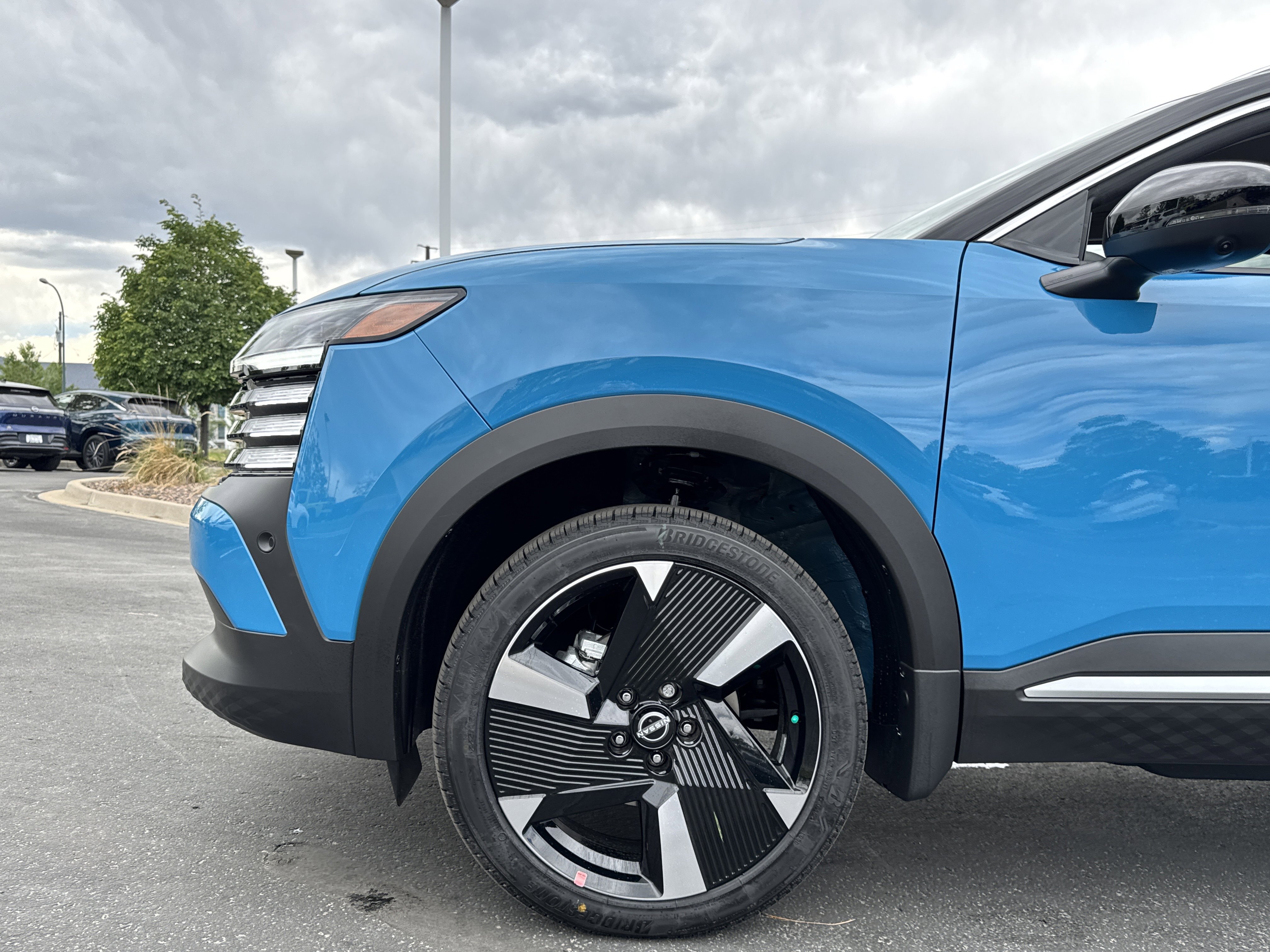 New 2026 Nissan Kicks SR w/ Cold Weather Package AWD/4WD image 8