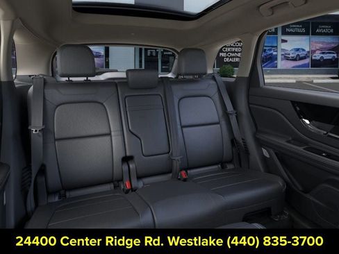 New 2026 Lincoln Corsair Reserve image 11