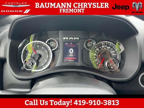 Used 2024 RAM 2500 Tradesman w/ Chrome Appearance Group image 17