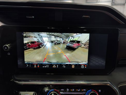 Used 2025 GMC Sierra 2500 Denali Ultimate AWD/4WD image 14